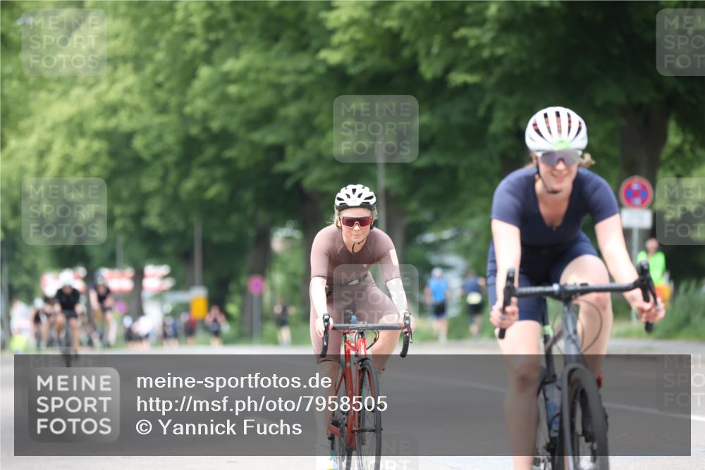 15.06.2025 - 7 Türme Triathlon Yannick Fuchs http://msf.ph/oto/7958505 15.06.2025 13:46:22 Radfahren 790, 906, 1042, 1126, 1161 meine-sportfotos.de