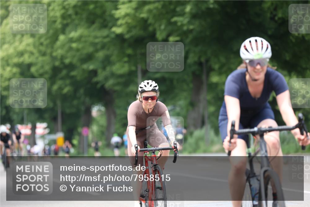 15.06.2025 - 7 Türme Triathlon Yannick Fuchs http://msf.ph/oto/7958515 15.06.2025 13:46:22 Radfahren 790, 906, 1042, 1126, 1161 meine-sportfotos.de