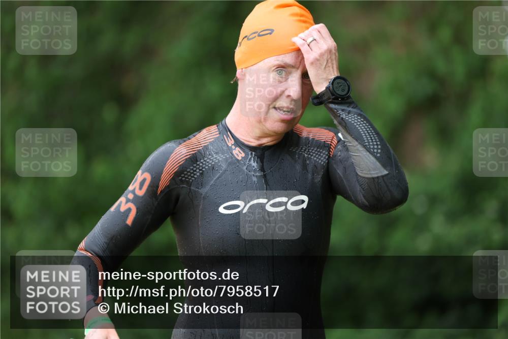 15.06.2025 - 7 Türme Triathlon Michael Strokosch http://msf.ph/oto/7958517 15.06.2025 12:40:16 Schwimmen 549, 588 meine-sportfotos.de