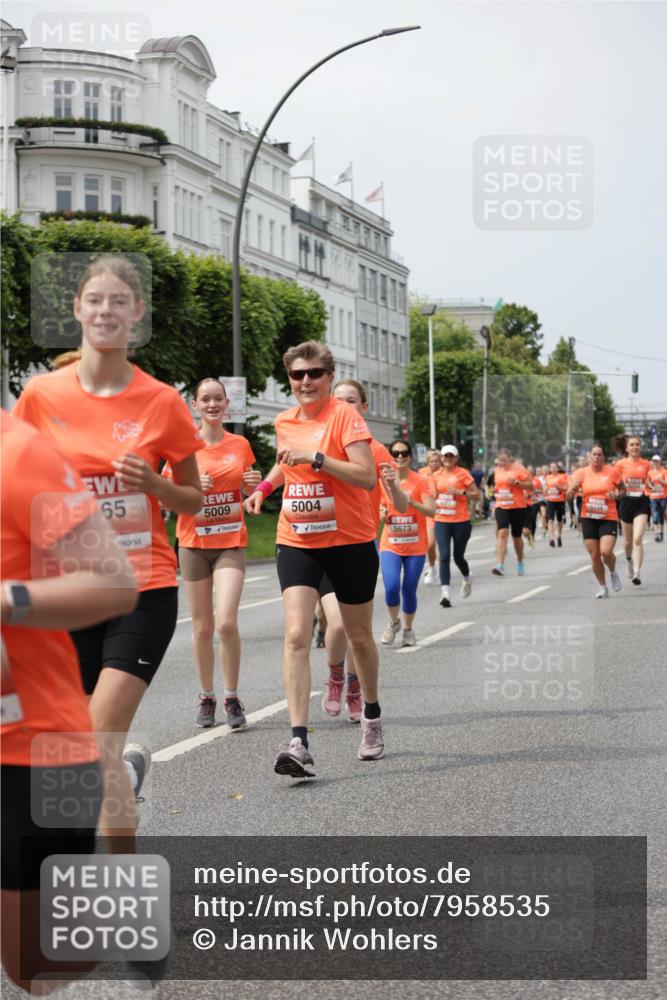 15.06.2025 - REWE Women's Run Jannik Wohlers http://msf.ph/oto/7958535 15.06.2025 09:44:26 Laufen 65, 5009, 5004, 5071, 6534, 5673 meine-sportfotos.de