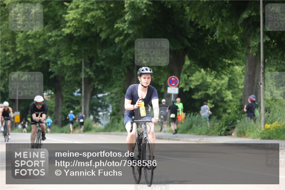 15.06.2025 - 7 Türme Triathlon Yannick Fuchs http://msf.ph/oto/7958586 15.06.2025 13:46:28 Radfahren 453, 1126, 1161 meine-sportfotos.de
