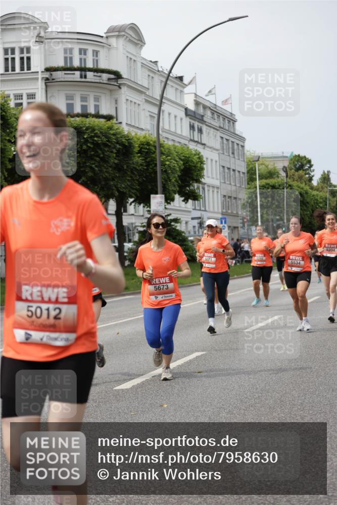 15.06.2025 - REWE Women's Run Jannik Wohlers http://msf.ph/oto/7958630 15.06.2025 09:44:28 Laufen 5012, 5673, 5334, 5294, 5071, 5534 meine-sportfotos.de