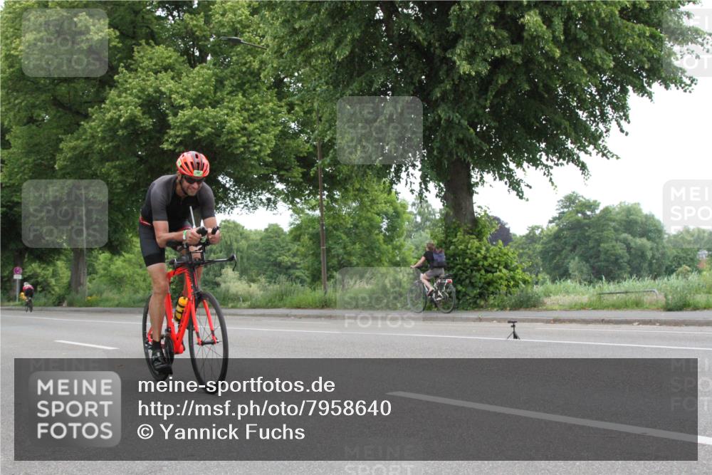 15.06.2025 - 7 Türme Triathlon Yannick Fuchs http://msf.ph/oto/7958640 15.06.2025 11:13:38 Radfahren  meine-sportfotos.de