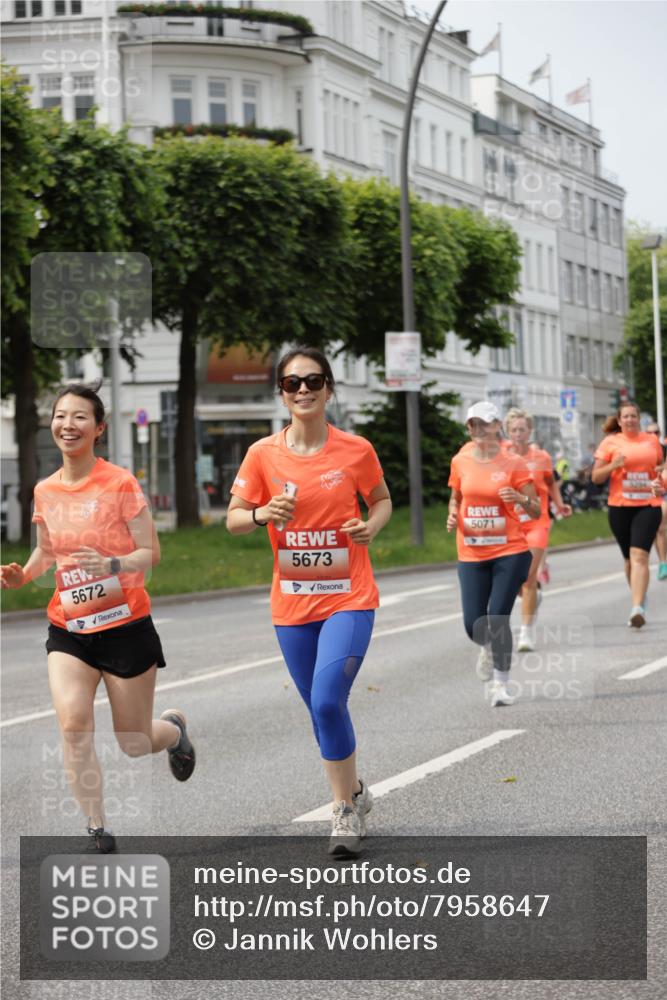 15.06.2025 - REWE Women's Run Jannik Wohlers http://msf.ph/oto/7958647 15.06.2025 09:44:29 Laufen 5672, 5673, 5071 meine-sportfotos.de