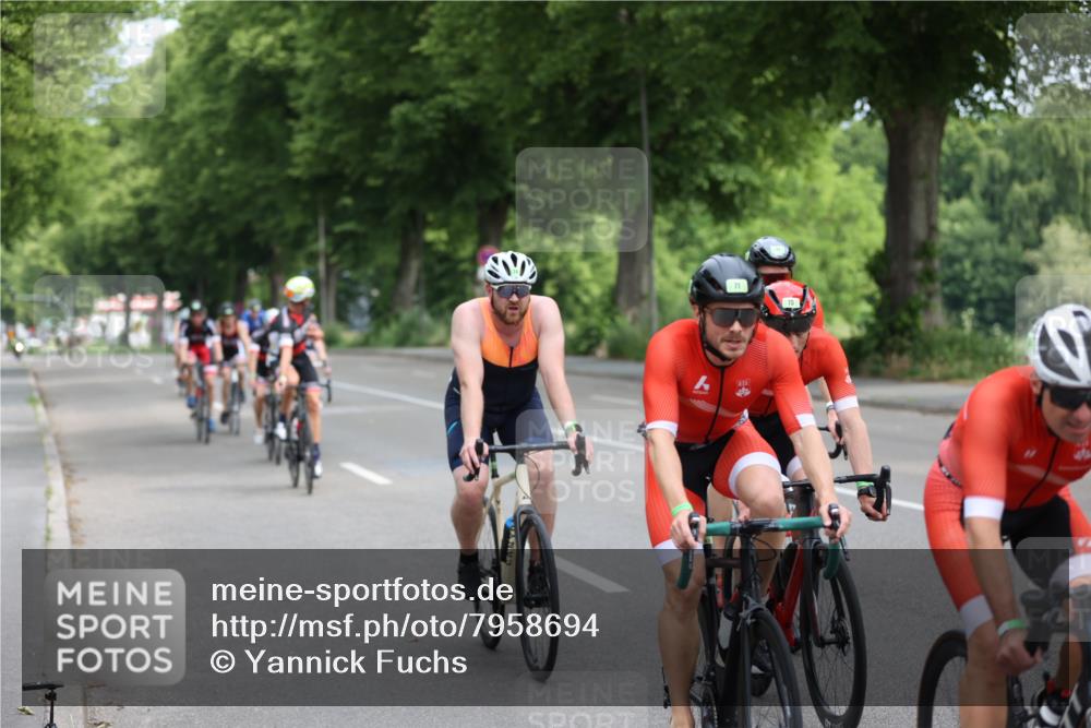 15.06.2025 - 7 Türme Triathlon Yannick Fuchs http://msf.ph/oto/7958694 15.06.2025 09:48:37 Radfahren 31, 33, 34, 35, 71, 74, 75, 101, 104 meine-sportfotos.de