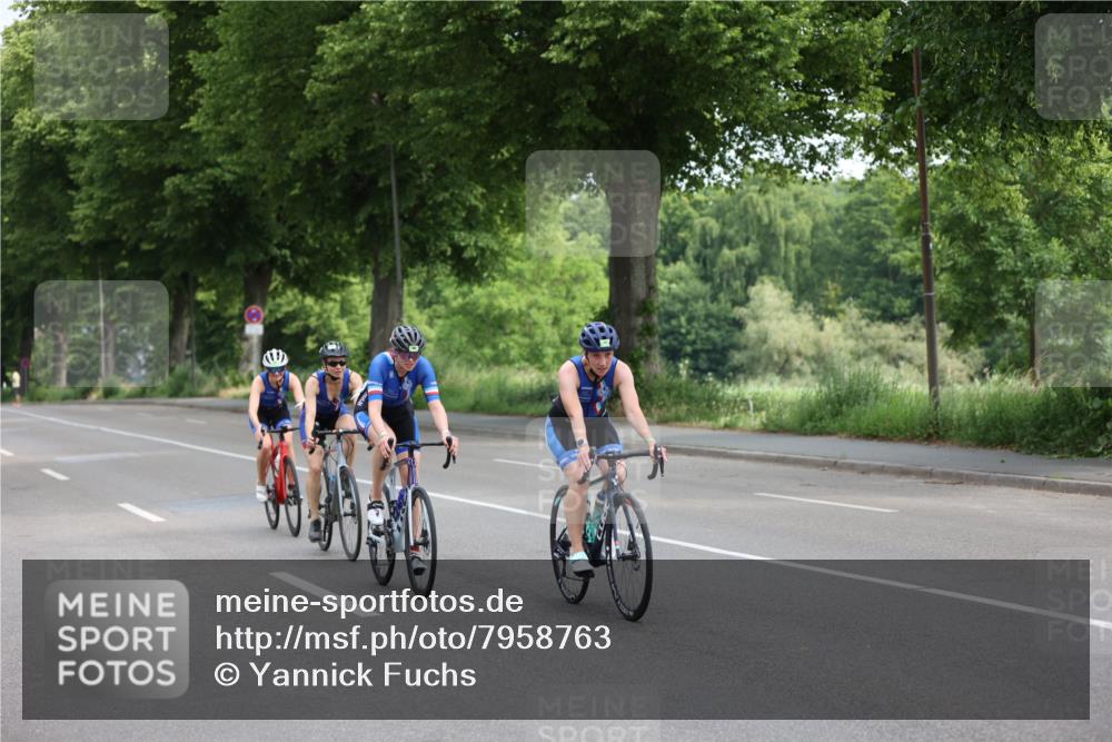 15.06.2025 - 7 Türme Triathlon Yannick Fuchs http://msf.ph/oto/7958763 15.06.2025 09:48:40 Radfahren 31, 33, 34, 35, 71, 74, 75, 101, 104 meine-sportfotos.de
