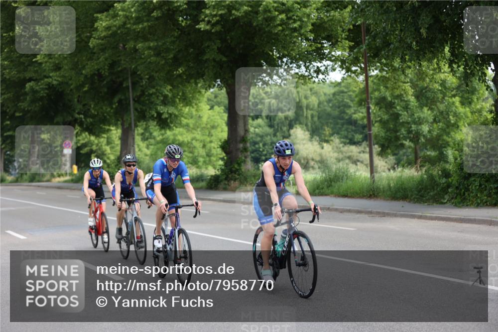 15.06.2025 - 7 Türme Triathlon Yannick Fuchs http://msf.ph/oto/7958770 15.06.2025 09:48:40 Radfahren 31, 33, 34, 35, 71, 74, 75, 101, 104 meine-sportfotos.de