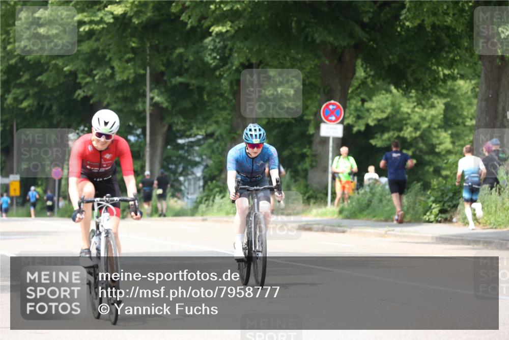 15.06.2025 - 7 Türme Triathlon Yannick Fuchs http://msf.ph/oto/7958777 15.06.2025 13:46:40 Radfahren 243, 381, 752, 968 meine-sportfotos.de