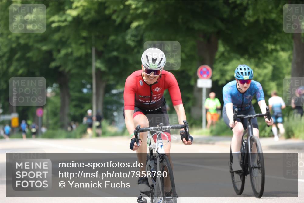 15.06.2025 - 7 Türme Triathlon Yannick Fuchs http://msf.ph/oto/7958790 15.06.2025 13:46:41 Radfahren 243, 381, 752, 788, 968, 1109 meine-sportfotos.de