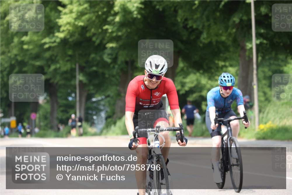 15.06.2025 - 7 Türme Triathlon Yannick Fuchs http://msf.ph/oto/7958796 15.06.2025 13:46:41 Radfahren 243, 381, 752, 788, 968, 1109 meine-sportfotos.de