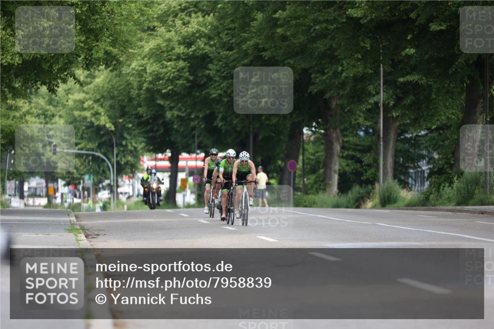 15.06.2025 - 7 Türme Triathlon Yannick Fuchs http://msf.ph/oto/7958839 15.06.2025 09:48:45 Radfahren 105, 106 meine-sportfotos.de