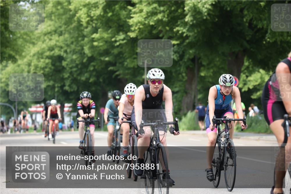 15.06.2025 - 7 Türme Triathlon Yannick Fuchs http://msf.ph/oto/7958881 15.06.2025 13:46:48 Radfahren 726, 735, 752, 788, 888, 957, 968, 976, 1109, 1113 meine-sportfotos.de