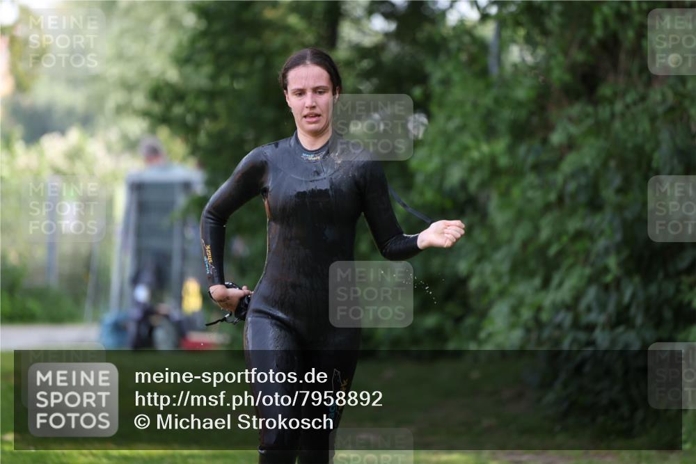 15.06.2025 - 7 Türme Triathlon Michael Strokosch http://msf.ph/oto/7958892 15.06.2025 12:42:27 Schwimmen 404 meine-sportfotos.de