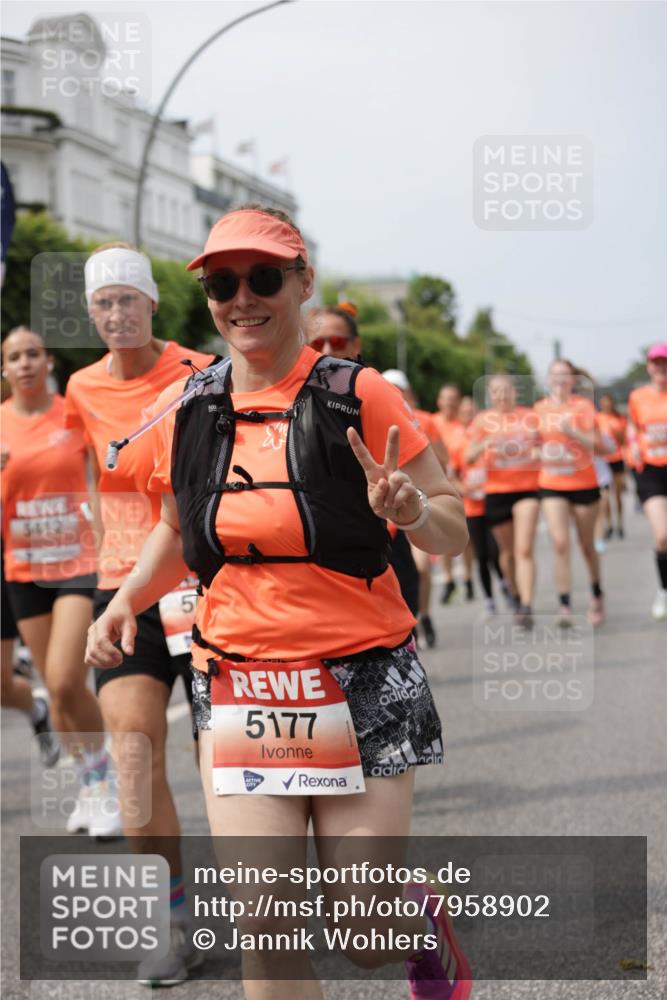 15.06.2025 - REWE Women's Run Jannik Wohlers http://msf.ph/oto/7958902 15.06.2025 09:44:41 Laufen 5412, 5177 meine-sportfotos.de