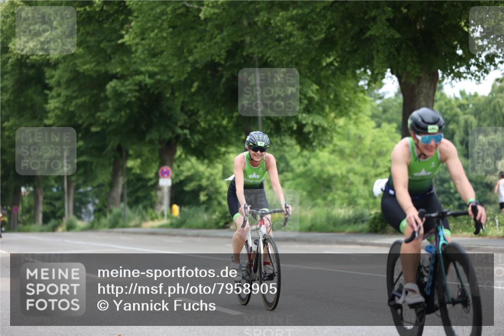 15.06.2025 - 7 Türme Triathlon Yannick Fuchs http://msf.ph/oto/7958905 15.06.2025 09:48:49 Radfahren 105, 106 meine-sportfotos.de