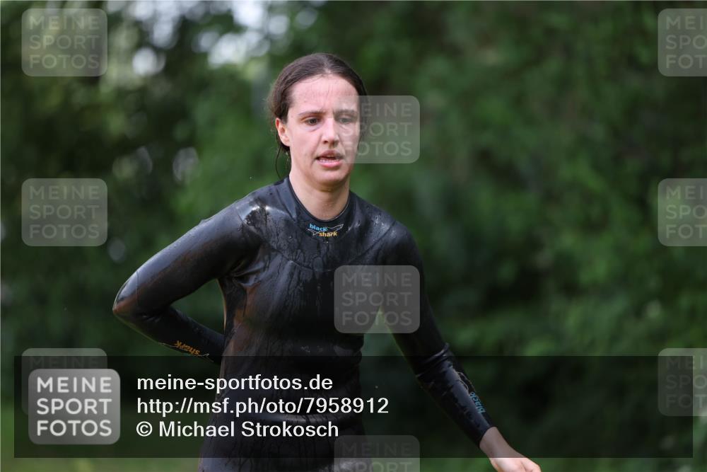 15.06.2025 - 7 Türme Triathlon Michael Strokosch http://msf.ph/oto/7958912 15.06.2025 12:42:28 Schwimmen 404 meine-sportfotos.de
