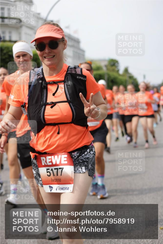 15.06.2025 - REWE Women's Run Jannik Wohlers http://msf.ph/oto/7958919 15.06.2025 09:44:41 Laufen 111, 500, 5177 meine-sportfotos.de