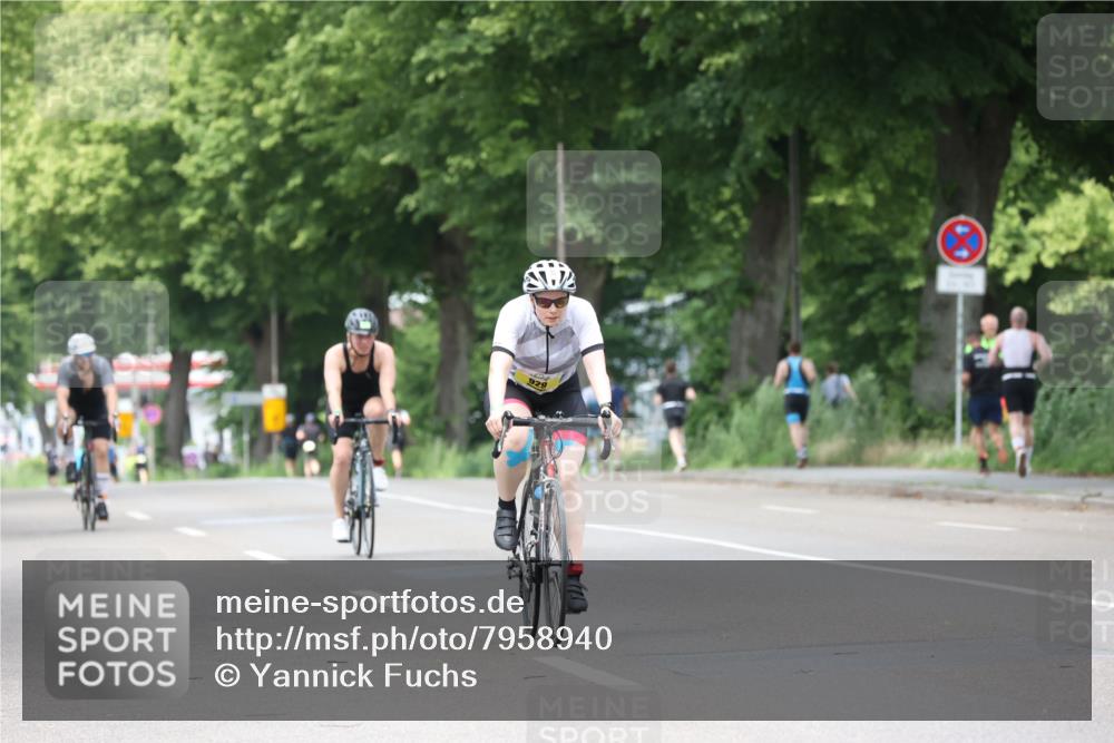 15.06.2025 - 7 Türme Triathlon Yannick Fuchs http://msf.ph/oto/7958940 15.06.2025 13:46:57 Radfahren 474, 581, 726, 929 meine-sportfotos.de
