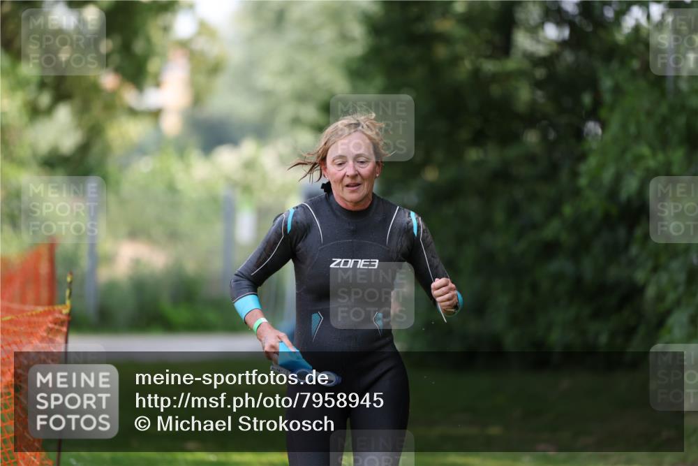 15.06.2025 - 7 Türme Triathlon Michael Strokosch http://msf.ph/oto/7958945 15.06.2025 12:42:57 Schwimmen 458 meine-sportfotos.de