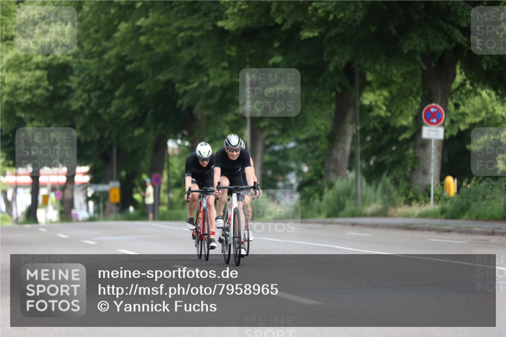 15.06.2025 - 7 Türme Triathlon Yannick Fuchs http://msf.ph/oto/7958965 15.06.2025 09:49:22 Radfahren 113, 114, 115 meine-sportfotos.de