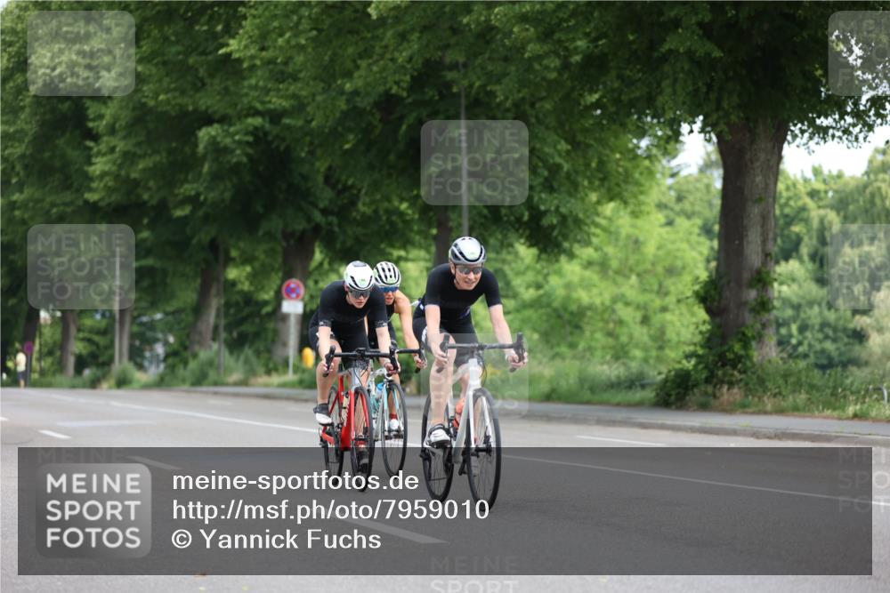 15.06.2025 - 7 Türme Triathlon Yannick Fuchs http://msf.ph/oto/7959010 15.06.2025 09:49:23 Radfahren 113, 114, 115 meine-sportfotos.de