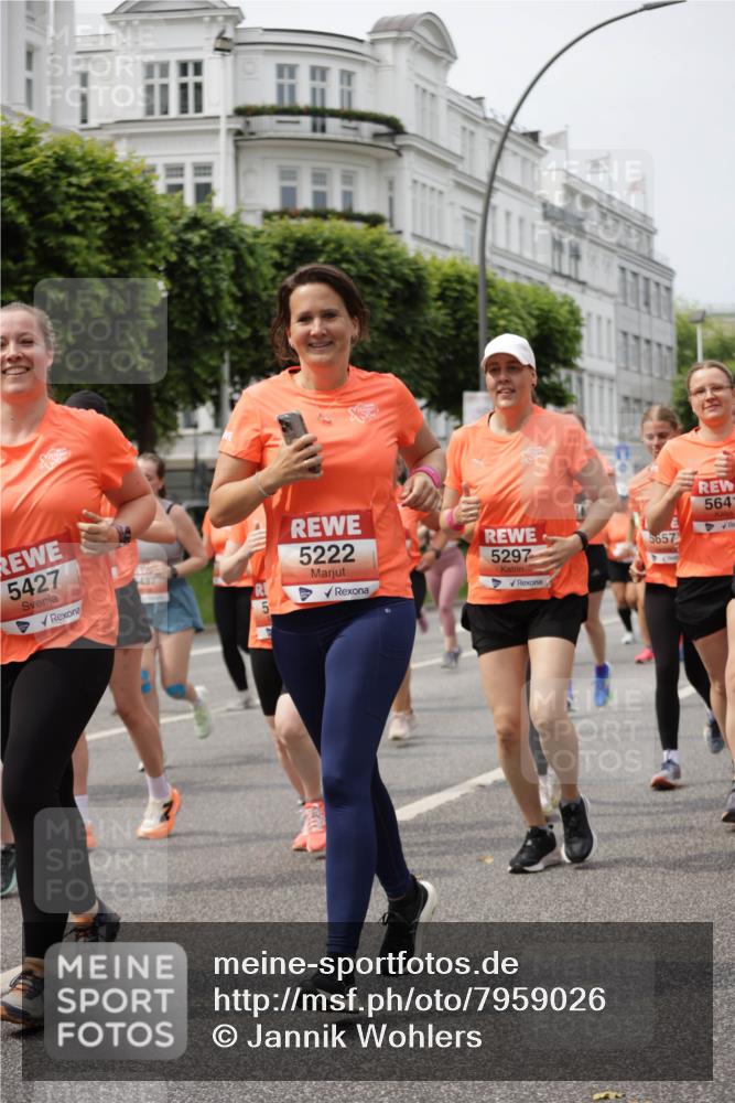 15.06.2025 - REWE Women's Run Jannik Wohlers http://msf.ph/oto/7959026 15.06.2025 09:44:43 Laufen 5427, 437, 5222, 5297, 5641, 5657 meine-sportfotos.de