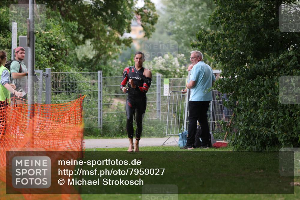 15.06.2025 - 7 Türme Triathlon Michael Strokosch http://msf.ph/oto/7959027 15.06.2025 12:05:30 Schwimmen 652 meine-sportfotos.de