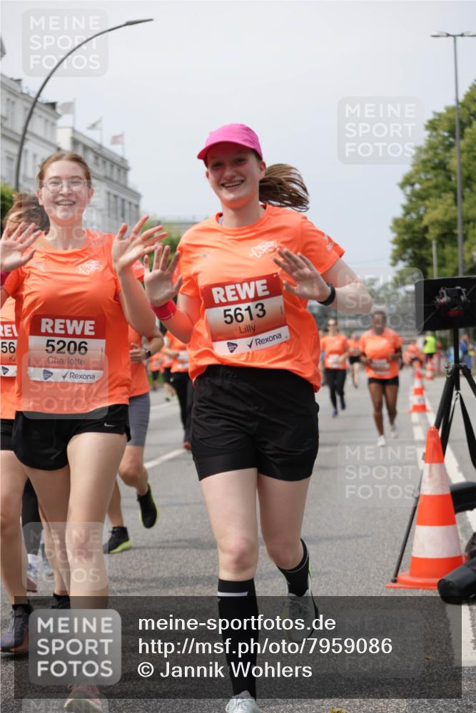 15.06.2025 - REWE Women's Run Jannik Wohlers http://msf.ph/oto/7959086 15.06.2025 09:44:44 Laufen 56, 5206, 5613 meine-sportfotos.de