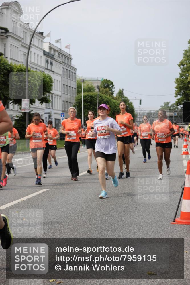 15.06.2025 - REWE Women's Run Jannik Wohlers http://msf.ph/oto/7959135 15.06.2025 09:44:45 Laufen 5521, 5596, 226, 5637, 89, 5653, 5584 meine-sportfotos.de