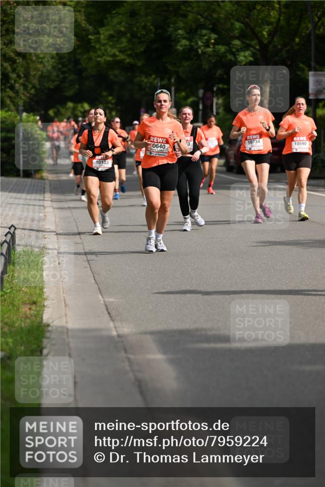 15.06.2025 - REWE Women's Run Dr. Thomas Lammeyer http://msf.ph/oto/7959224 15.06.2025 09:48:49 Laufen 10133, 0640, 10734, 10590 meine-sportfotos.de