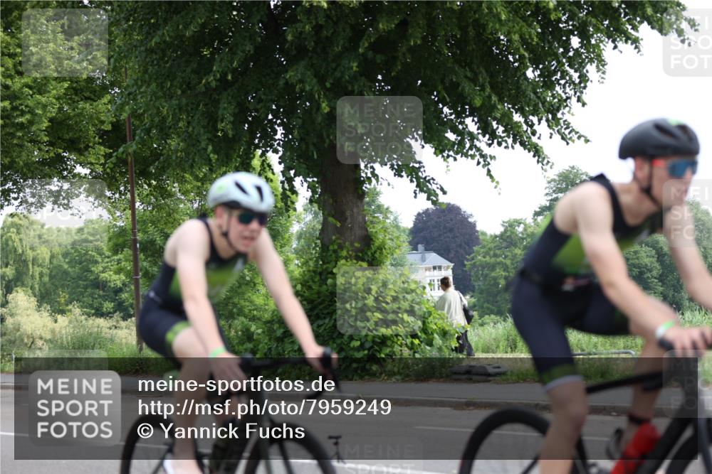 15.06.2025 - 7 Türme Triathlon Yannick Fuchs http://msf.ph/oto/7959249 15.06.2025 09:51:26 Radfahren 63 meine-sportfotos.de