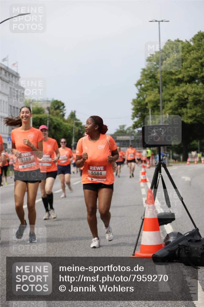 15.06.2025 - REWE Women's Run Jannik Wohlers http://msf.ph/oto/7959270 15.06.2025 09:44:48 Laufen 5189, 6200, 5584 meine-sportfotos.de