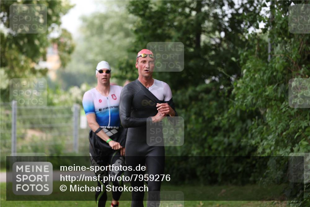 15.06.2025 - 7 Türme Triathlon Michael Strokosch http://msf.ph/oto/7959276 15.06.2025 12:09:01 Schwimmen 465, 505 meine-sportfotos.de