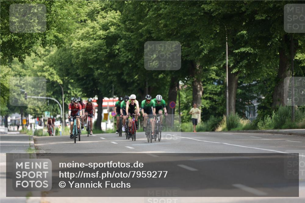 15.06.2025 - 7 Türme Triathlon Yannick Fuchs http://msf.ph/oto/7959277 15.06.2025 09:51:56 Radfahren 6, 8, 10, 41 meine-sportfotos.de