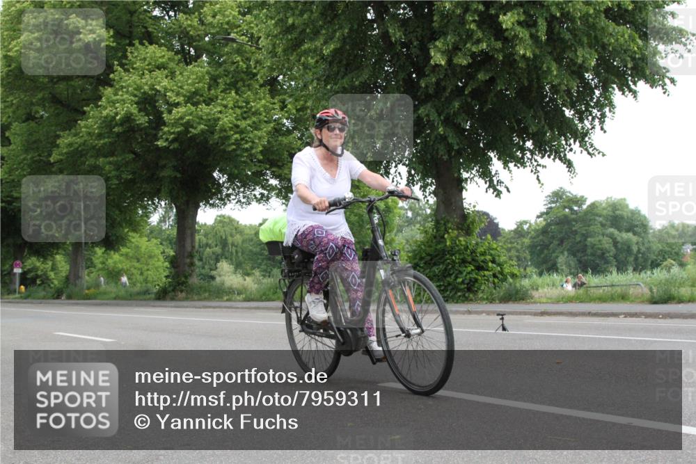 15.06.2025 - 7 Türme Triathlon Yannick Fuchs http://msf.ph/oto/7959311 15.06.2025 11:33:31 Radfahren  meine-sportfotos.de