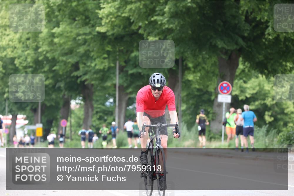 15.06.2025 - 7 Türme Triathlon Yannick Fuchs http://msf.ph/oto/7959318 15.06.2025 13:47:35 Radfahren 553, 809, 1026 meine-sportfotos.de