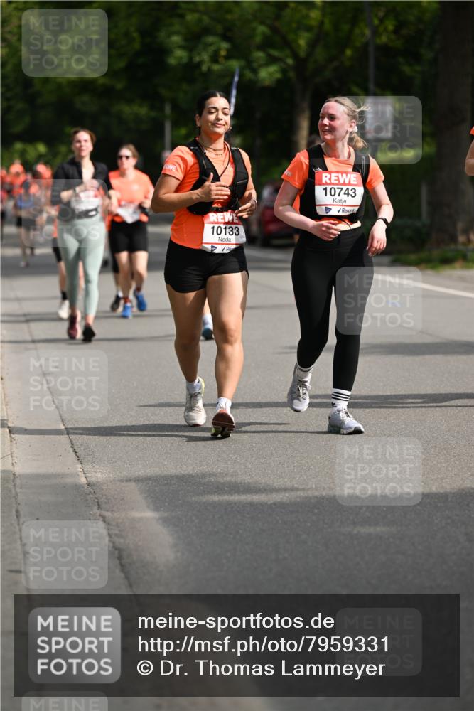 15.06.2025 - REWE Women's Run Dr. Thomas Lammeyer http://msf.ph/oto/7959331 15.06.2025 09:48:53 Laufen 10133, 10743 meine-sportfotos.de