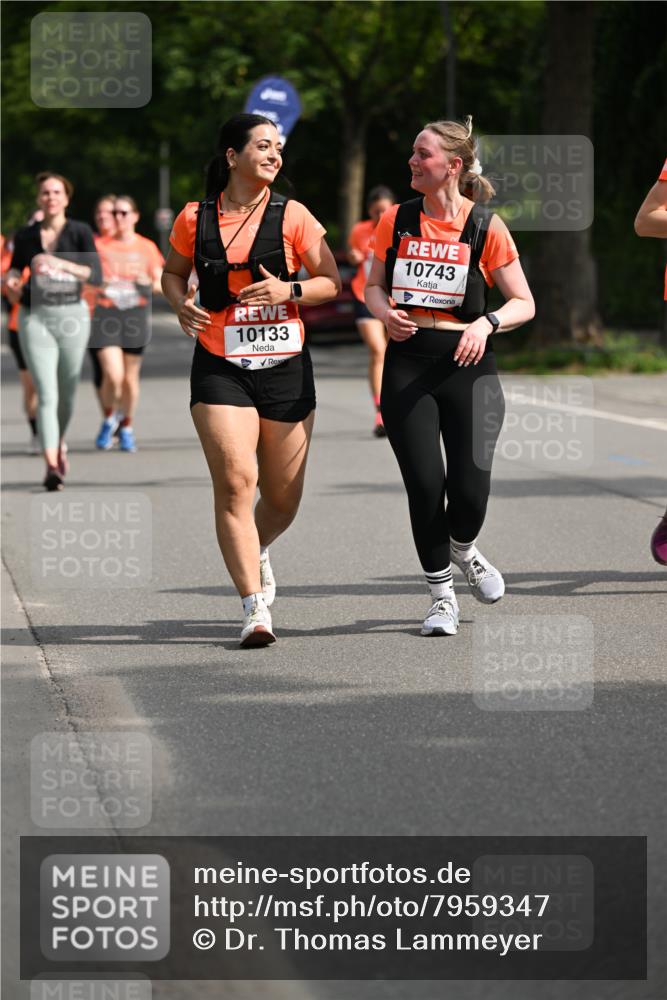 15.06.2025 - REWE Women's Run Dr. Thomas Lammeyer http://msf.ph/oto/7959347 15.06.2025 09:48:53 Laufen 10133, 10743 meine-sportfotos.de