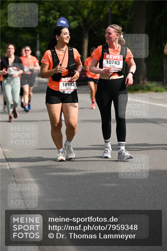 15.06.2025 - REWE Women's Run Dr. Thomas Lammeyer http://msf.ph/oto/7959348 15.06.2025 09:48:54 Laufen 10133, 10743 meine-sportfotos.de