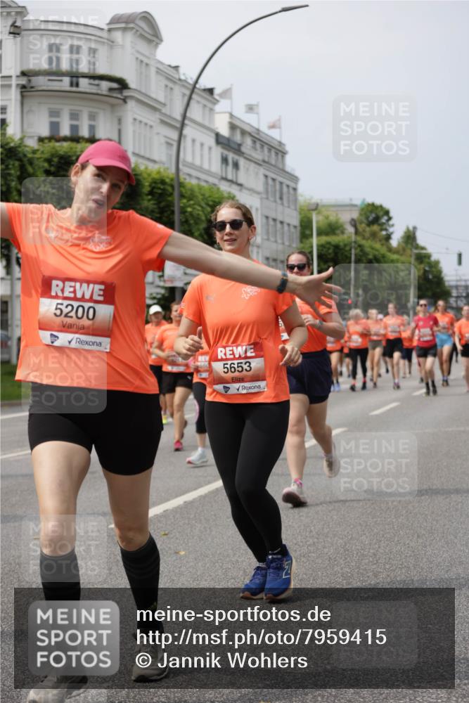 15.06.2025 - REWE Women's Run Jannik Wohlers http://msf.ph/oto/7959415 15.06.2025 09:44:51 Laufen 5200, 5653 meine-sportfotos.de