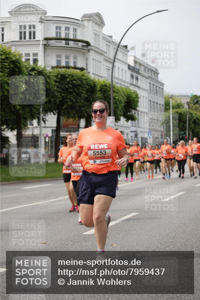 15.06.2025 - REWE Women's Run Jannik Wohlers http://msf.ph/oto/7959437 15.06.2025 09:44:52 Laufen 5602, 5553 meine-sportfotos.de