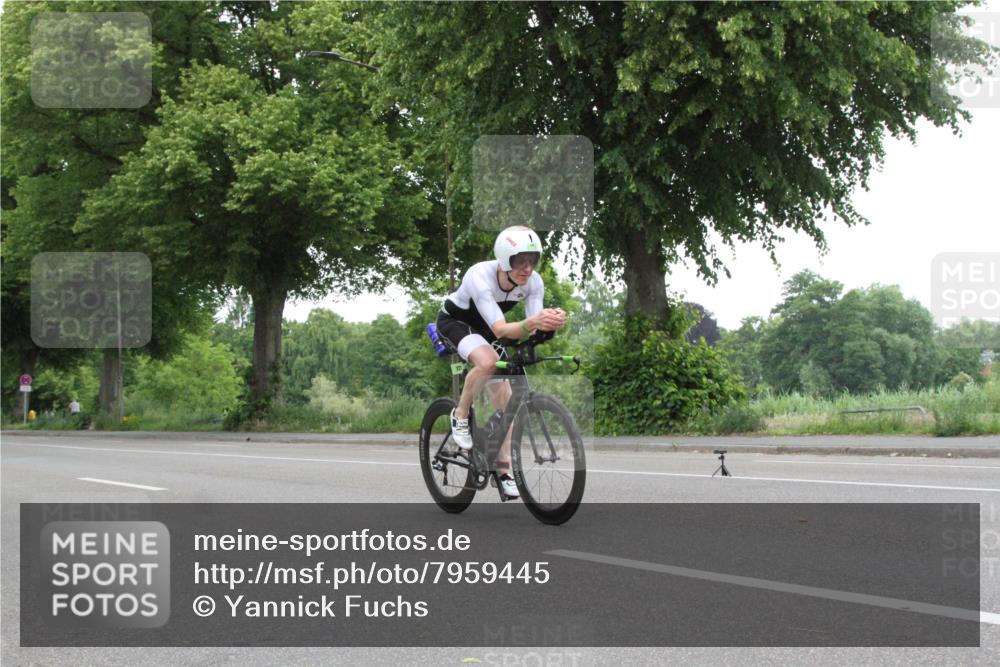 15.06.2025 - 7 Türme Triathlon Yannick Fuchs http://msf.ph/oto/7959445 15.06.2025 11:38:25 Radfahren  meine-sportfotos.de