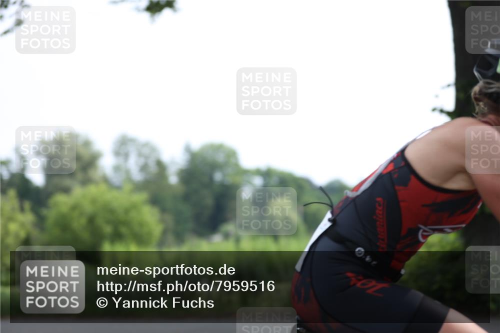 15.06.2025 - 7 Türme Triathlon Yannick Fuchs http://msf.ph/oto/7959516 15.06.2025 09:52:08 Radfahren 90, 91 meine-sportfotos.de