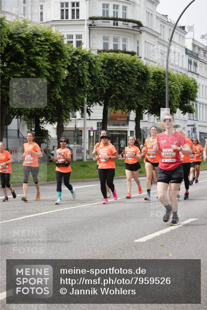 15.06.2025 - REWE Women's Run Jannik Wohlers http://msf.ph/oto/7959526 15.06.2025 09:44:56 Laufen 5277, 539, 5380, 5450, 5688, 9, 3292, 5683 meine-sportfotos.de