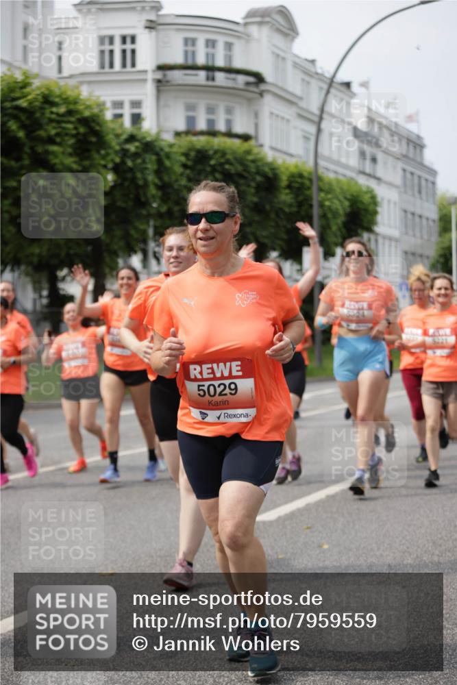 15.06.2025 - REWE Women's Run Jannik Wohlers http://msf.ph/oto/7959559 15.06.2025 09:44:58 Laufen 5029, 5324 meine-sportfotos.de