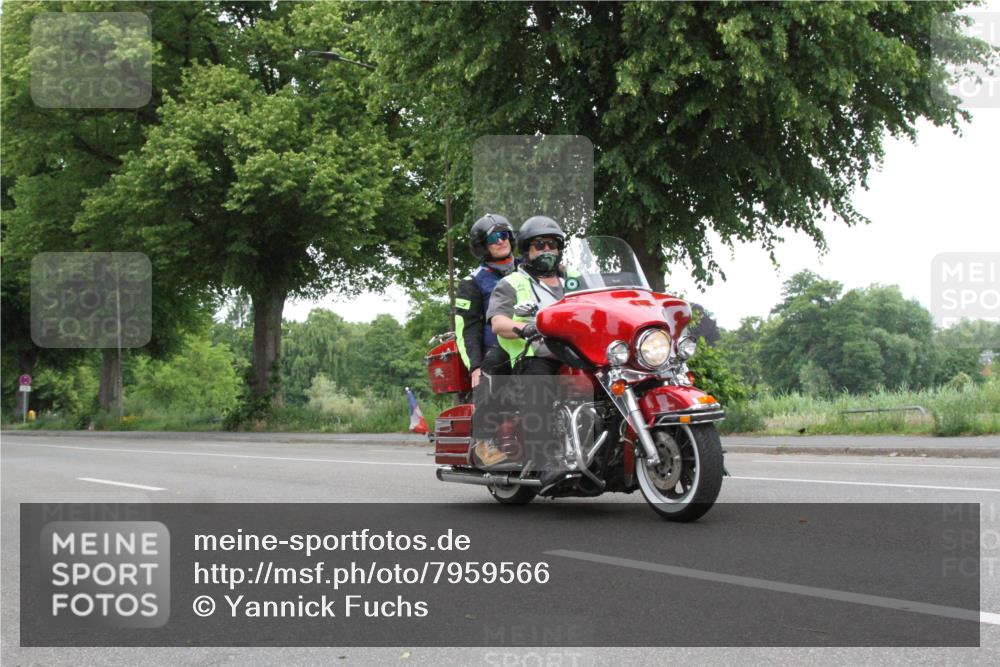 15.06.2025 - 7 Türme Triathlon Yannick Fuchs http://msf.ph/oto/7959566 15.06.2025 11:39:08 Radfahren  meine-sportfotos.de