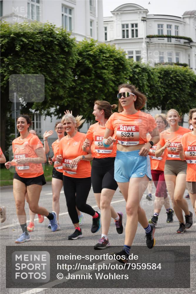 15.06.2025 - REWE Women's Run Jannik Wohlers http://msf.ph/oto/7959584 15.06.2025 09:45:00 Laufen 537, 5324, 53, 500, 52, 52, 4 meine-sportfotos.de