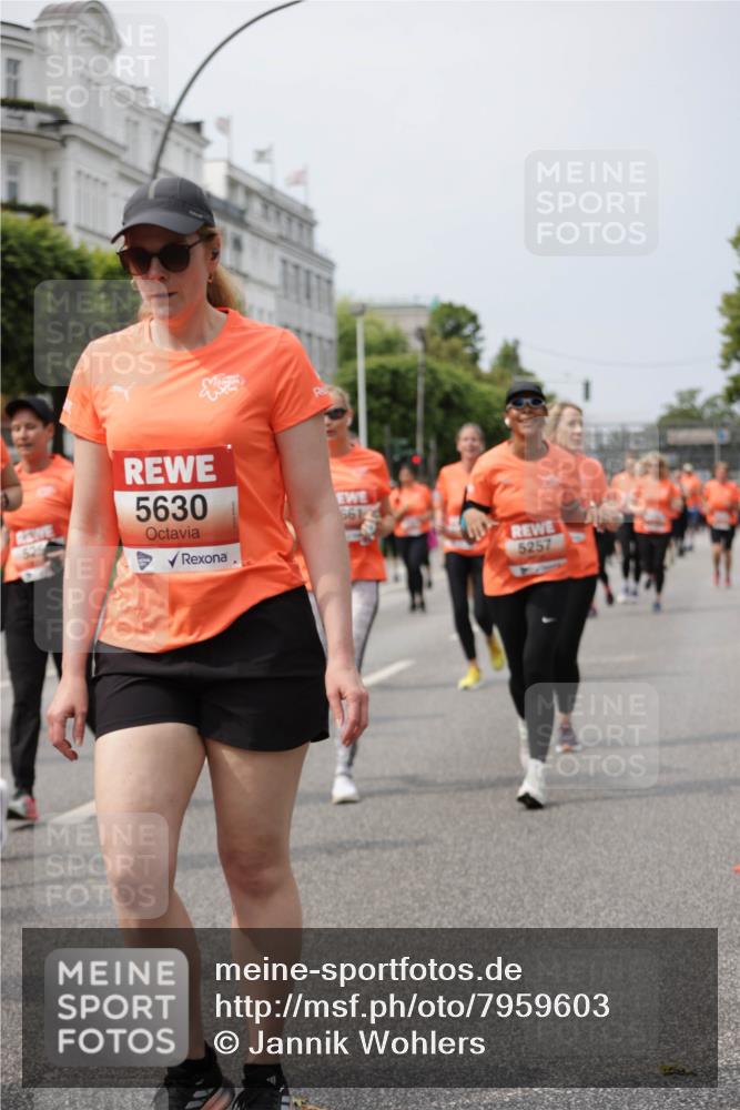 15.06.2025 - REWE Women's Run Jannik Wohlers http://msf.ph/oto/7959603 15.06.2025 09:45:01 Laufen 529, 5630, 561, 5257 meine-sportfotos.de
