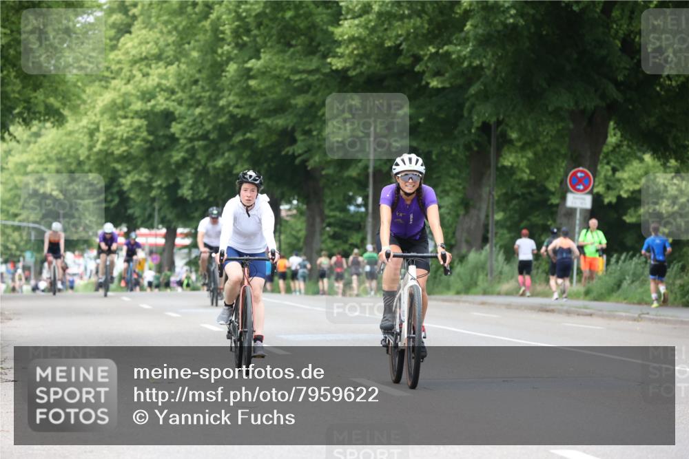 15.06.2025 - 7 Türme Triathlon Yannick Fuchs http://msf.ph/oto/7959622 15.06.2025 13:48:03 Radfahren 482, 737, 876, 1178, 1188 meine-sportfotos.de