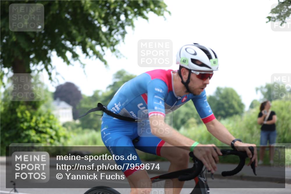 15.06.2025 - 7 Türme Triathlon Yannick Fuchs http://msf.ph/oto/7959674 15.06.2025 09:52:25 Radfahren 39, 40 meine-sportfotos.de